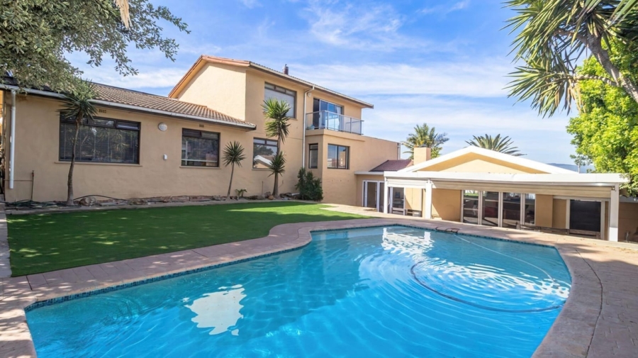 4 Bedroom Property for Sale in Flamingo Vlei Western Cape